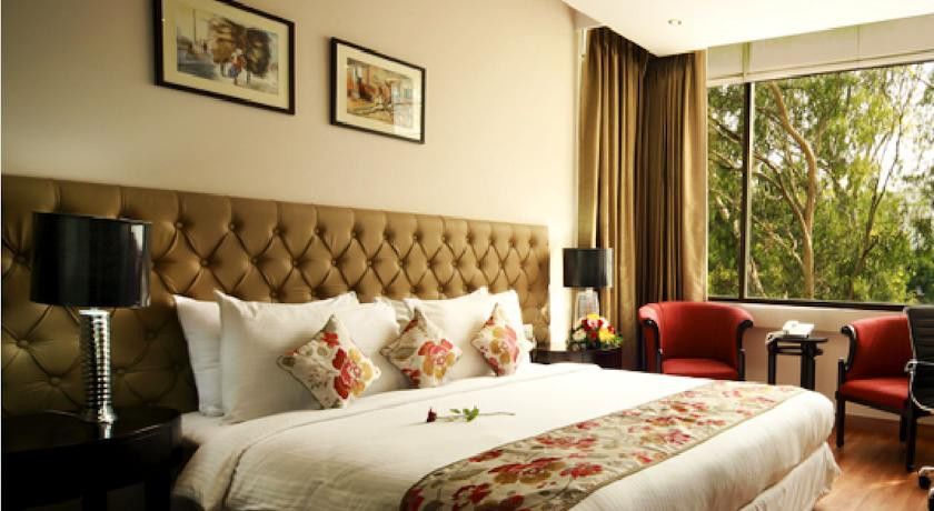 Hotel Athena New Delhi Exteriör bild